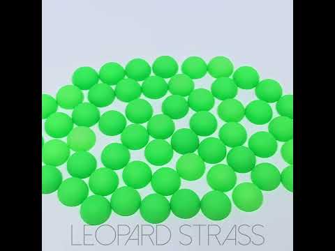 Neon Pearl : Matt Green