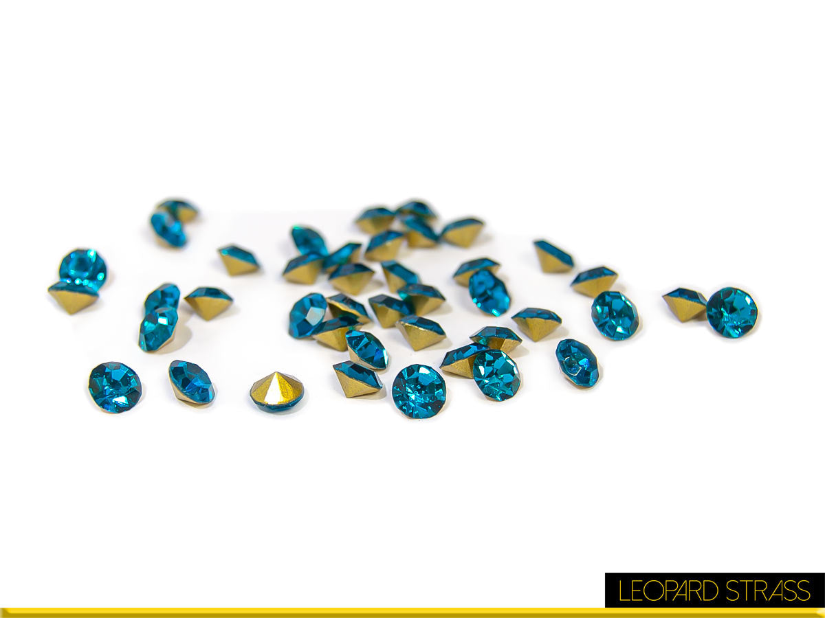 Chaton - Blue Zircon